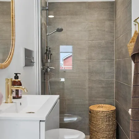 Cozy In With Sauna Semesterbostad *
